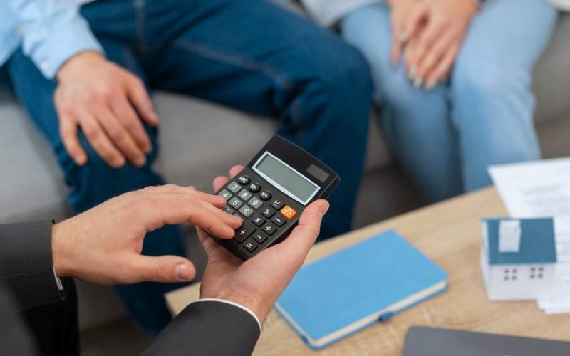 Как определить сумму ипотечного платежа для молодой семьи